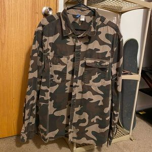 Men’s Divided XL Army Camo Button Up
